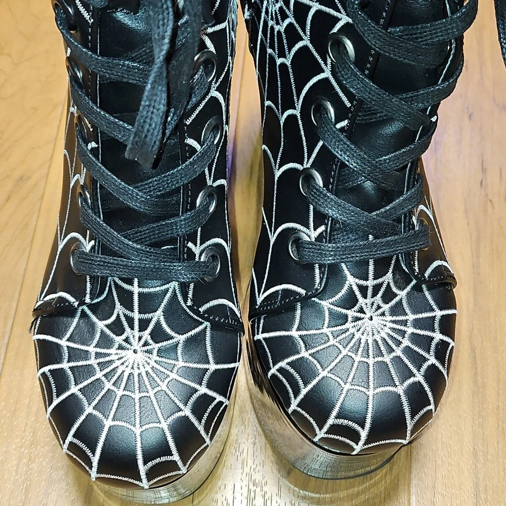 Demonia Spiderweb Torment Boots - Picture 11 of 11